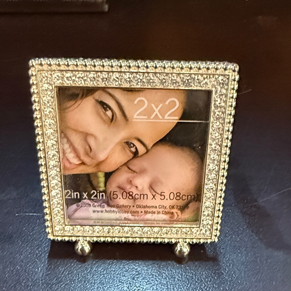 Elegant Silver Beaded Photo Frame